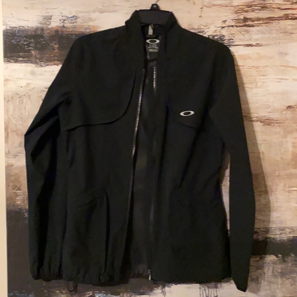 Oakley golf rain jacket.  Women’s size small